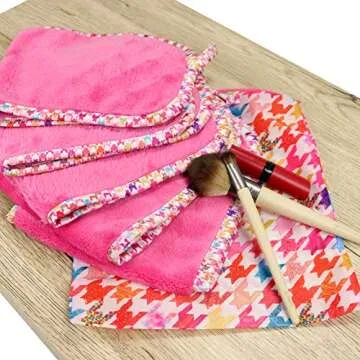 Arkwright Microfiber Makeup Remover Cloths - Pack of 5 - Soft Coral Fleece Reusable Makeup Towels with a Bag, Facial Wash Cloth for Bathroom, 7.5 x 15.5 in, Houndstooth