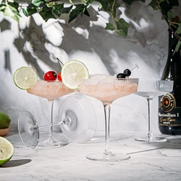 Vintage Art Deco Coupe Glasses for Elegant Cocktails