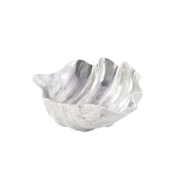 Deco 79 Aluminum Metal Shell Decorative Decorative Bowl Shell Decorative Container, Decorative Keepsake Box 17" x 11" x 7", Silver