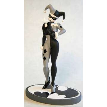 DC Collectibles Batman Black & White: Harley Quinn Statue by Bruce Timm