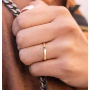 TIGRADE Gold Titanium High Polished Wedding Band