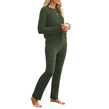 Cozy Luvamia Women's Fleece Pajama Set for Stylish Comfort 