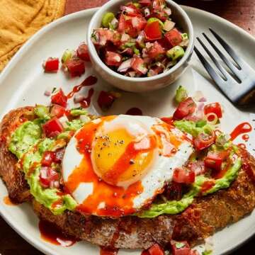 Cholula Hot Sauce Multipack, Original, Product of Mexico, Gift Set Includes Three 12 Fl Oz Bottles, Blend of Arbol & Piquin Peppers with Spices for Eggs, Rice, Tacos, Huevos Rancheros & More, 3 count