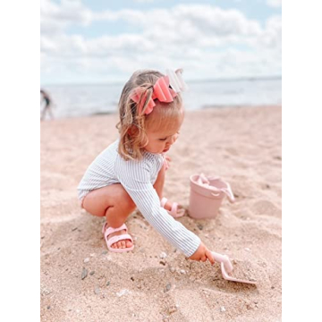 Silicone Beach Toys Set for Kids - Safe and Fun