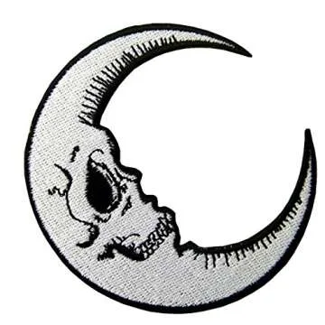 Luna Patch Grinning Skull for Unique Fashion Accessories