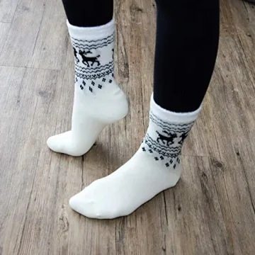 Cozy Cabin Socks for Women - Aloe Infused Warmth