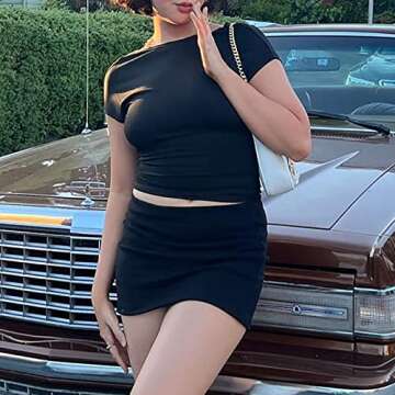 Women's Backless T-Shirts Y2K Crop Top Solid Casual Short Sleeve Sexy Vintage Cut Out 2023 Summer Fashion (Black, Medium)