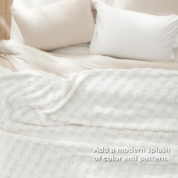 Bedsure White Fleece Blanket Soft Cozy King Size