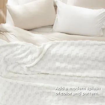 Bedsure White Fleece Blanket Soft Cozy King Size