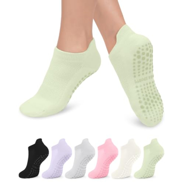 Perfect Grip Pilates Socks for Yoga and Fitness Enthusiasts