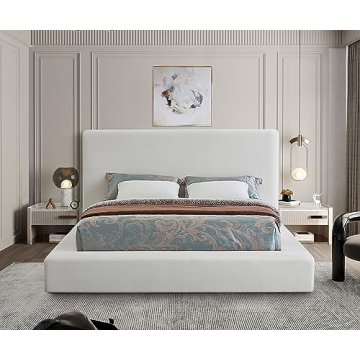 Luxe Meridian Furniture Devin Queen Bed in Beige Linen