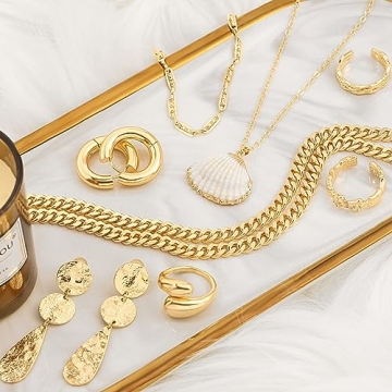 CANEVINKA Gold Plated Seashell Pendant Necklace