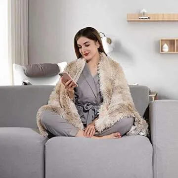 Soft Fluffy Faux Fur Throw Blanket - Chic & Cozy