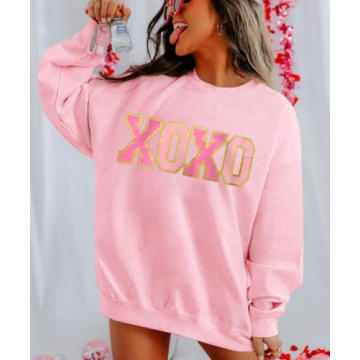 KEKEMI Valentine's Day Sweatshirt For Women Retro XOXO Graphic Sweater Shirts Crewneck Hugs and Kisses Oversized Pullover Top（Pink-164,Small
