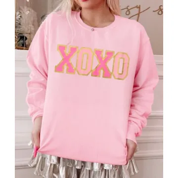 KEKEMI Valentine's Day Sweatshirt For Women Retro XOXO Graphic Sweater Shirts Crewneck Hugs and Kisses Oversized Pullover Top（Pink-164,Small