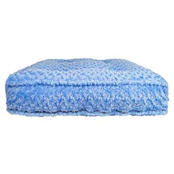 Bessie and Barnie Blue Sky Luxury Extra Plush Faux Fur Rectangle Pet/Dog Bed (Multiple Sizes)