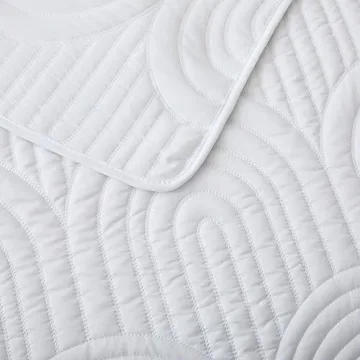 Safonory Lightweight Microfiber Quilt Set for Queen Bed