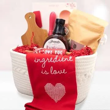 MagicWater Supply - 4 oz - Red - Crinkle Cut Paper Shred Filler great for Gift Wrapping, Basket Filling, Birthdays, Weddings, Anniversaries, Valentines Day, and other occasions