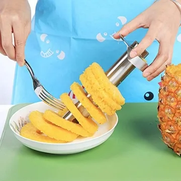 OXO Good Grips Pineapple Corer & Slicer - Effortless Fresh Pineapple