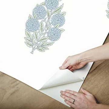 Stylish Peel and Stick Blue Floral Wallpaper for Home