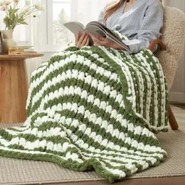 Chunky Knit Blanket Throw - Cozy Chenille Softness