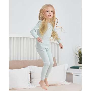 Enfants Chéris Gender Neutral Pajamas for Kid Thermal Underwear Set 5T Matcha Stripes