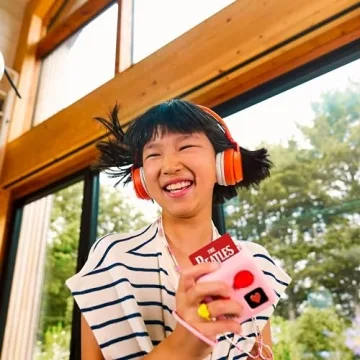 Yoto Mini Travel Bundle with Adventure Jacket for Kids