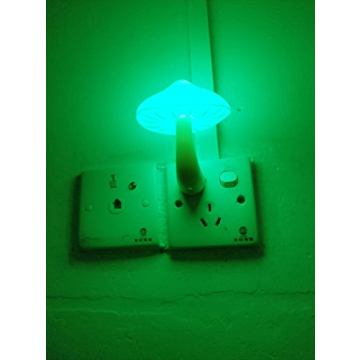 AUSAYE Mushroom Night Lights - 7 Color Plug-in Delight