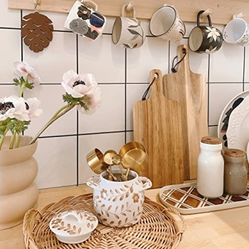 Muchtolove Measuring Cups and Spoons Set of 8 in Gold