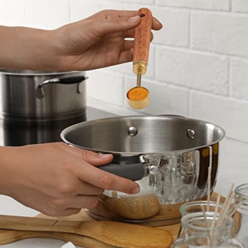 Muchtolove Measuring Cups and Spoons Set of 8 in Gold