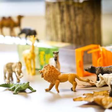 Safari Ltd. Wild TOOB - 12 Mini Figurines: Giraffe, Bear, Tiger, Camel, Lion, Crocodile, Gorilla, Hi...