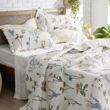 Bedsure Floral White Quilt Set - King Size Reversible Quilt Bedding Set, 3 Pieces Lightweight Bedspread, Soft Botanical Bed Coverlet with 2 Pillow Shams for All Seasons (106"x96")