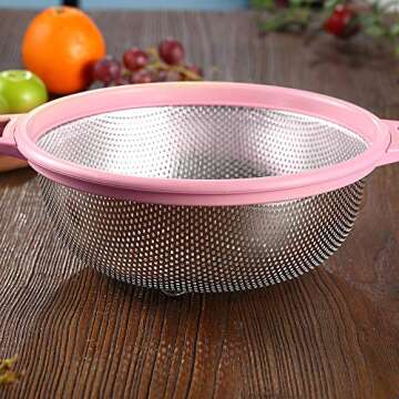 HiramWare Stainless Steel Colander With Handle and Legs, Large Metal Pink Strainer for Pasta, Spaghe...