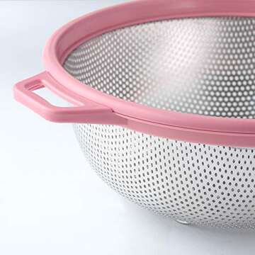 HiramWare Stainless Steel Colander With Handle and Legs, Large Metal Pink Strainer for Pasta, Spaghetti, Berry, Veggies, Fruits, Noodles, Salads, 5-quart 10.5” Kitchen Mesh Colander, Dishwasher Safe