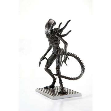 Hiya Toys Aliens Xenomorph Lurker Action Figure - Collectible Unique