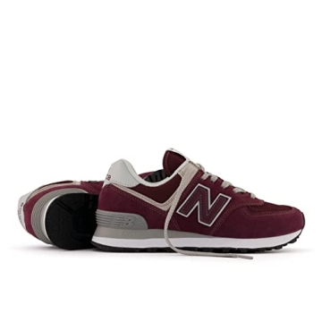 New Balance 574 Core Sneaker for Women - Comfort & Style