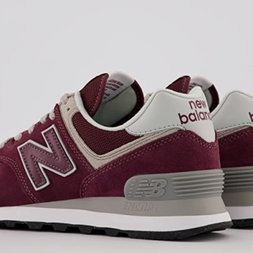 New Balance 574 Core Sneaker for Women - Comfort & Style