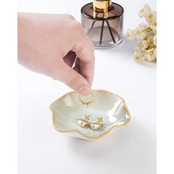 JAMEND CLXP Lotus Leaf Shape Decorative Ring Tray, Small Key Bowl, Ceramic Trinket Tray Jewelry Dish Organizing Necklace Earrings, Home Decoration for Mom Best Friend Sister, Light Green.