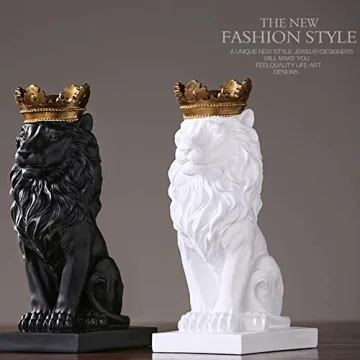 H&W Lion King Statue - Elegant Trophy for Home Decor