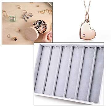 Oirlv Velvet Jewelry Organizer for Necklaces and Pendants