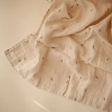 Mushie Muslin Baby Swaddle Blanket | 100% Organic Cotton (Bee Pattern)