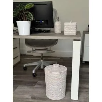Kouboo La Jolla Rattan Round Plastic Insert & Lid, Dorm Waste Basket, Bedroom, Living Room, Bathroom Basket for Dry Organic, Home Decor, Large White-Wash