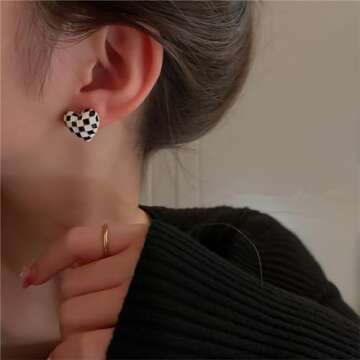 Checker Heart Stud Earrings for Women Unique Temperament Enamel Black White Striped Checkerboard Lightweight Small Earrings for Minimalist Valentines Day Birthday Anniversary Fashion Jewelry Gifts (Gold)
