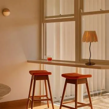 Modern Rattan Lampshade Table Lamp for Stylish Living