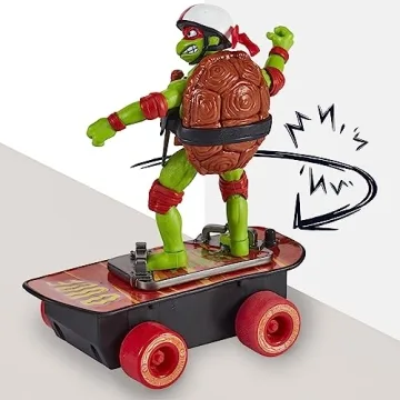 TMNT Raphael Figure with Skateboard - Exclusive Accessory