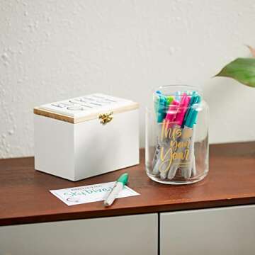 Yankee Candle Clean Cotton Scented, Large 22oz Jar Candle with Premium Paraffin-Grade Wax, Long Burn Time, Ideal for Gifts and Home Decor