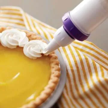 Wilton Cake Icing Tool for Superb Decorating Results