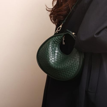 Casual Shoulder Bag: Lightweight, Stylish, Versatile