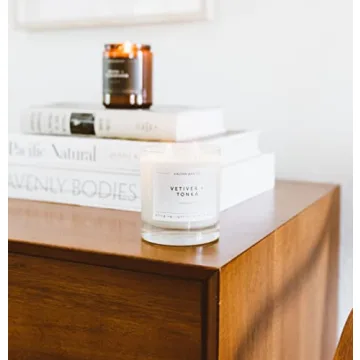 Calyan Wax Scented Candle Vetiver & Tonka, Candle for The Home Scented with Black Pepper & Cardamon, Soy Aromatherapy Candle in Glass Jar with 37 Hour Burn Time, Non Toxic Scented Candles Gifts