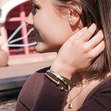 Gorgeous WISTIC Gold Shiny Cuff Bracelet for Women